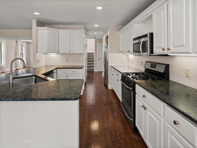 12 Stannard Drive, Essex, VT 05452