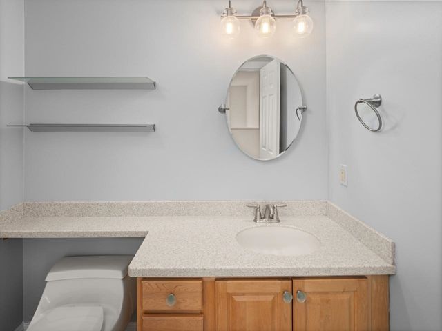 12 Stannard Drive, Essex, VT 05452