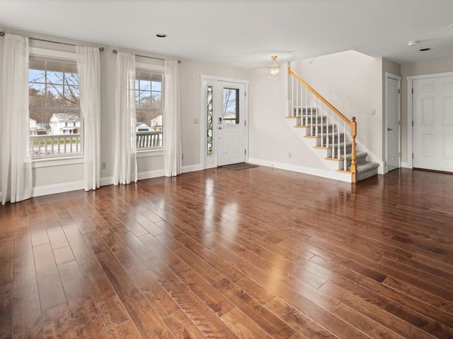 12 Stannard Drive, Essex, VT 05452