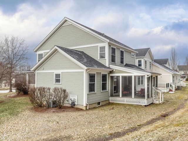 12 Stannard Drive, Essex, VT 05452