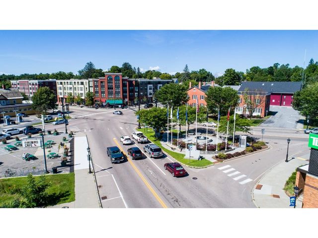 12 Stannard Drive, Essex, VT 05452