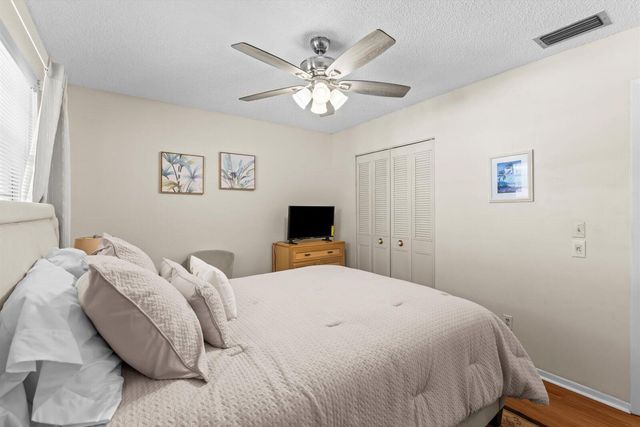 2600 SE Ocean Boulevard O14, Stuart, FL 34996