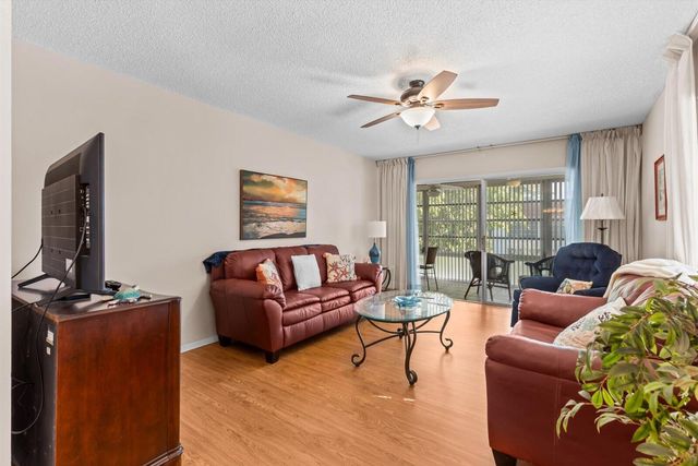 2600 SE Ocean Boulevard O14, Stuart, FL 34996