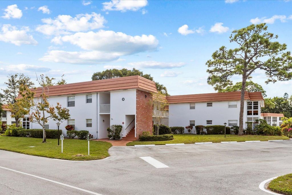 2600 SE Ocean Boulevard O14, Stuart, FL 34996