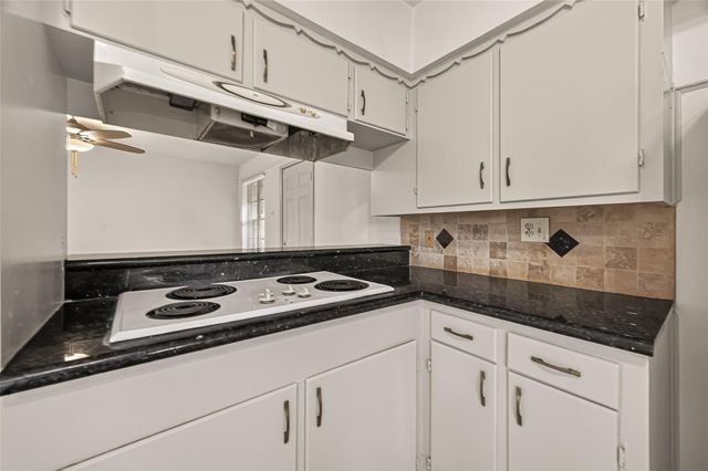 1003 Eastlake Street, Houston, TX 77034