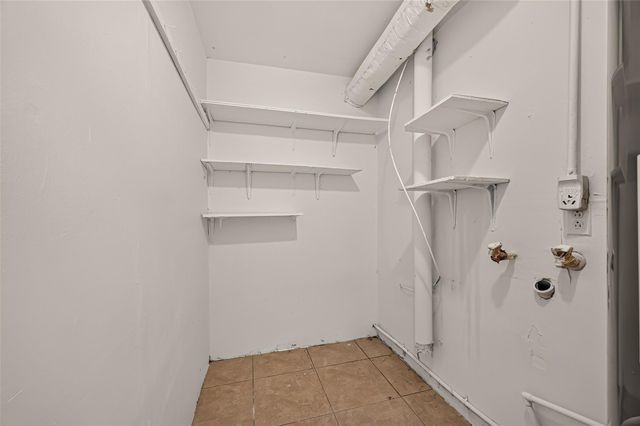 1003 Eastlake Street, Houston, TX 77034