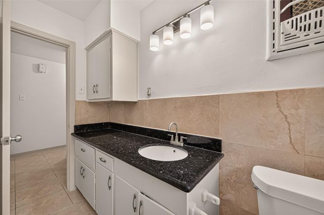 1003 Eastlake Street, Houston, TX 77034