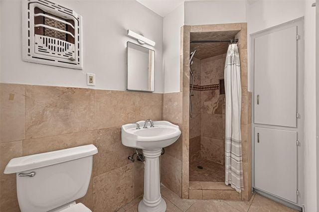 1003 Eastlake Street, Houston, TX 77034