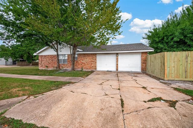 1003 Eastlake Street, Houston, TX 77034