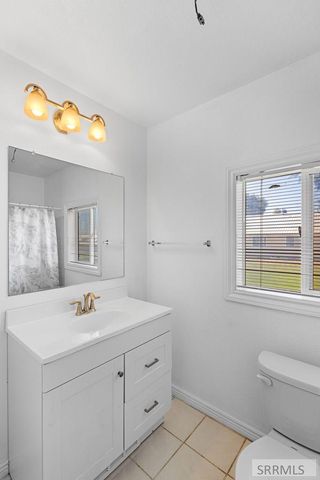 570 S Park Avenue, Shelley, ID 83274