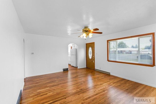 570 S Park Avenue, Shelley, ID 83274