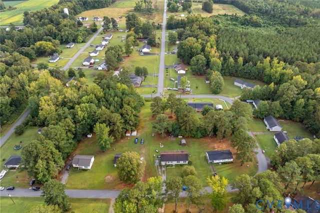 201 Van Dyke Cir, Emporia, VA 23847