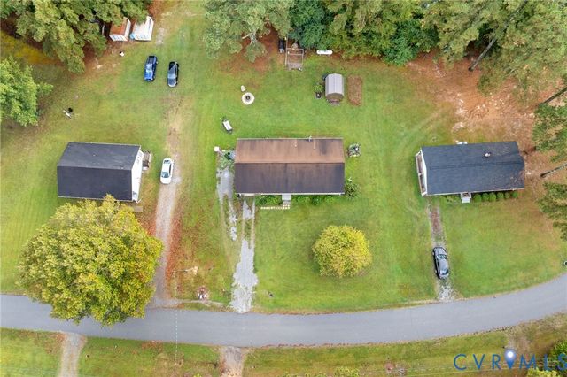 201 Van Dyke Cir, Emporia, VA 23847