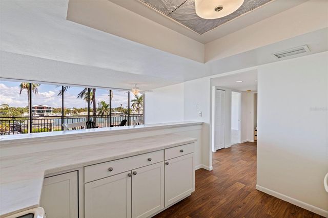 7600 BAYSHORE DRIVE 208, Treasure Island, FL 33706