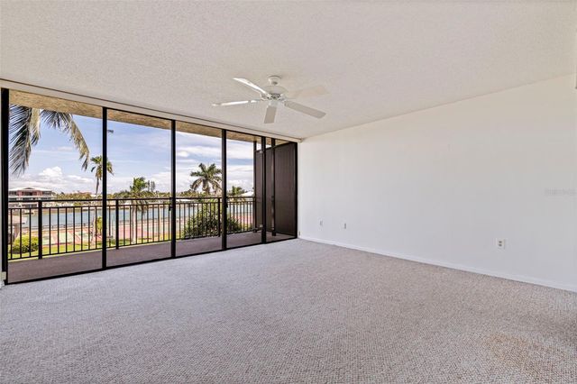 7600 BAYSHORE DRIVE 208, Treasure Island, FL 33706