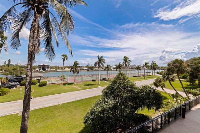 7600 BAYSHORE DRIVE 208, Treasure Island, FL 33706