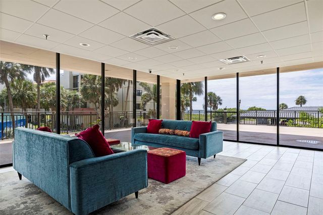 7600 BAYSHORE DRIVE 208, Treasure Island, FL 33706