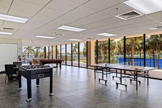 7600 BAYSHORE DRIVE 208, Treasure Island, FL 33706