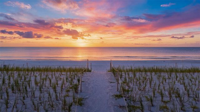 7600 BAYSHORE DRIVE 208, Treasure Island, FL 33706