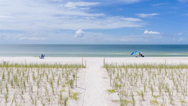 7600 BAYSHORE DRIVE 208, Treasure Island, FL 33706