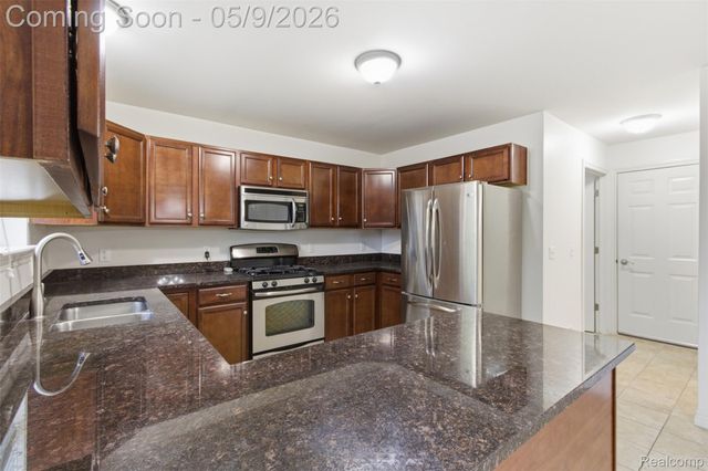 37140 Baker Drive, Westland, MI 48185