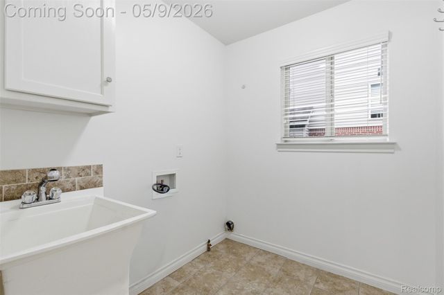 37140 Baker Drive, Westland, MI 48185