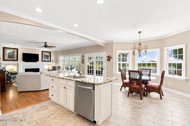 1921 Oak Harbour Drive SW, Ocean Isle Beach, NC 28469