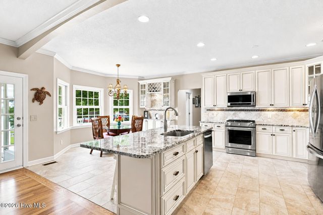 1921 Oak Harbour Drive SW, Ocean Isle Beach, NC 28469