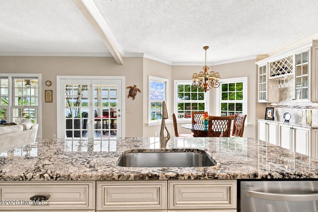 1921 Oak Harbour Drive SW, Ocean Isle Beach, NC 28469