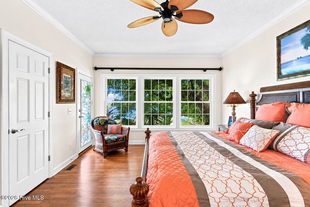 1921 Oak Harbour Drive SW, Ocean Isle Beach, NC 28469