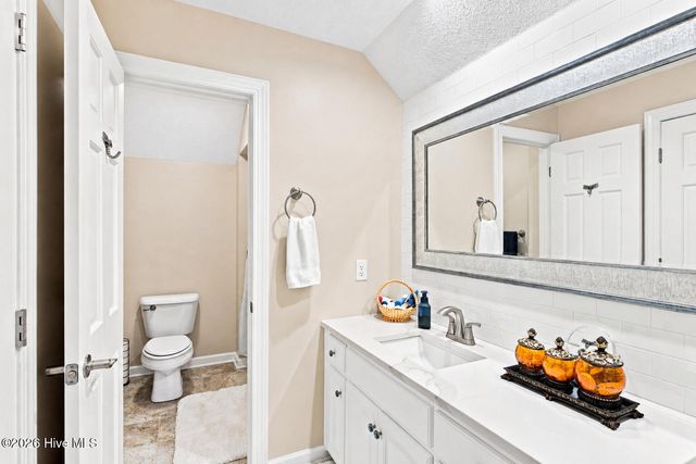 1921 Oak Harbour Drive SW, Ocean Isle Beach, NC 28469