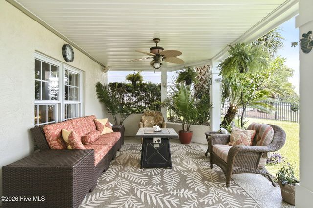 1921 Oak Harbour Drive SW, Ocean Isle Beach, NC 28469