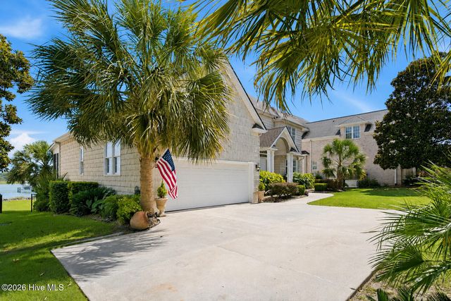 1921 Oak Harbour Drive SW, Ocean Isle Beach, NC 28469