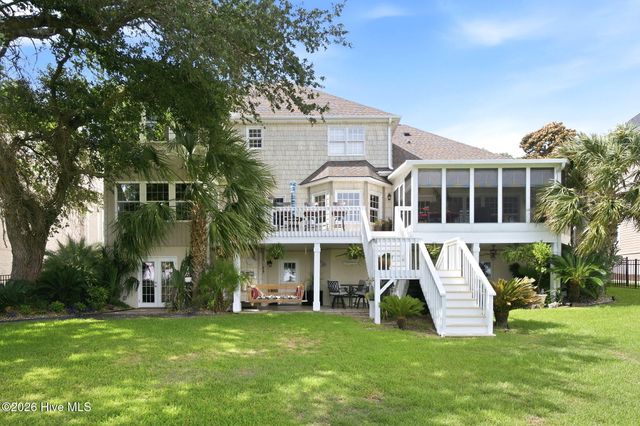 1921 Oak Harbour Drive SW, Ocean Isle Beach, NC 28469