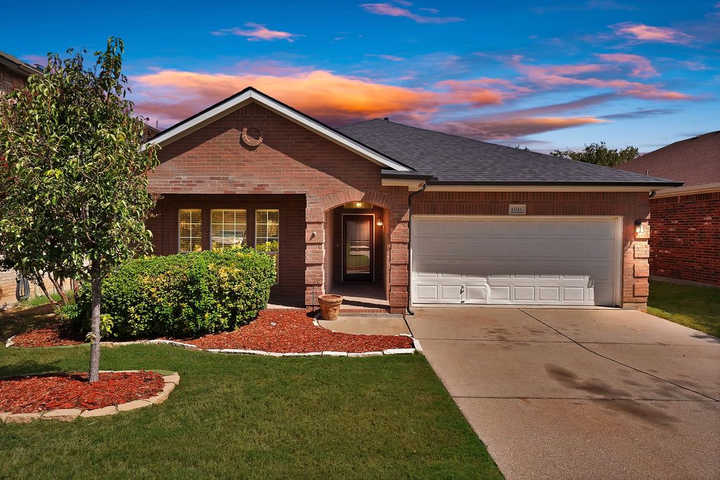 6016 Horse Trap Drive, Fort Worth, TX 76179 — exterior