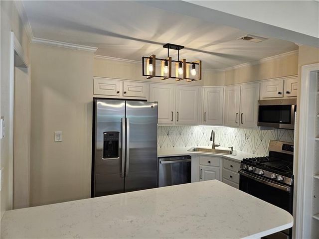 742 OLDE TOWNE Lane, Marietta, GA 30068