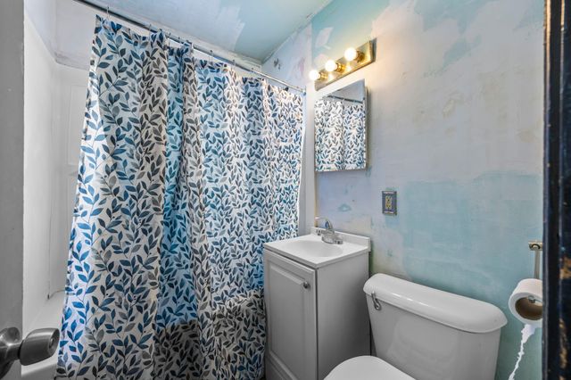 5029 Dupont Avenue N, Minneapolis, MN 55430