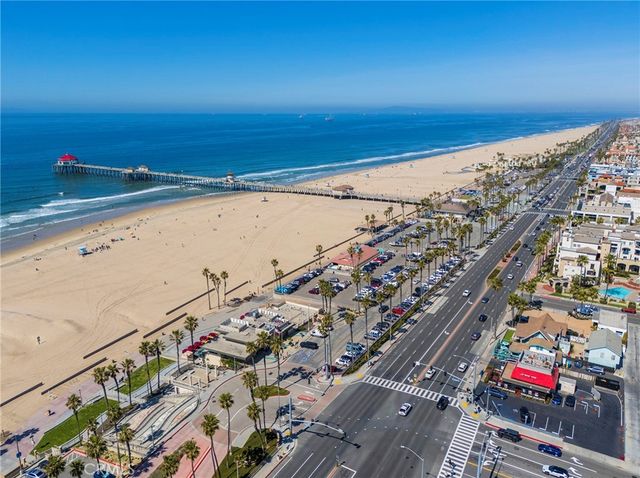 1118 California, Huntington Beach, CA 92648