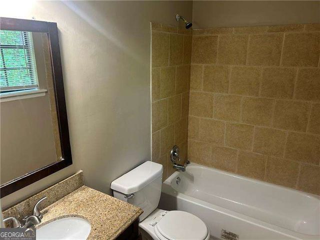 3932 Ferncliff Road, Snellville, GA 30039