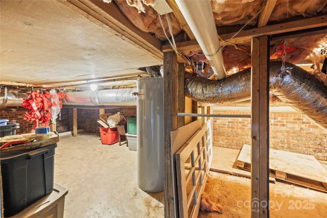 601 Elmwood Circle, Dallas, NC 28034