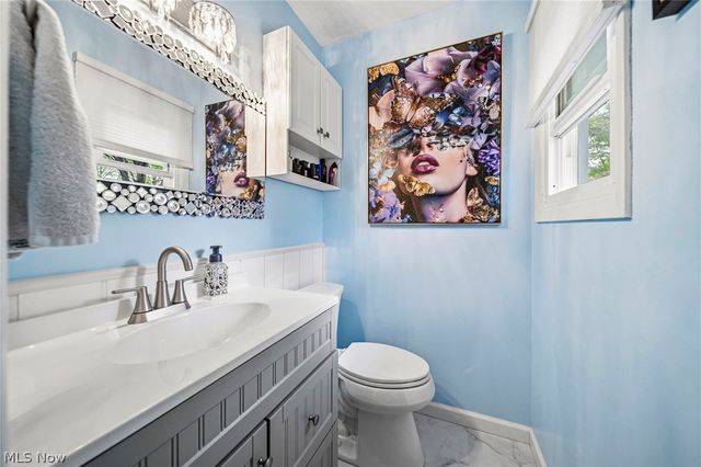2592 Cherry Blossom Circle, Stow, OH 44224
