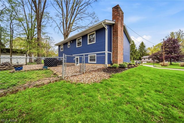 2592 Cherry Blossom Circle, Stow, OH 44224