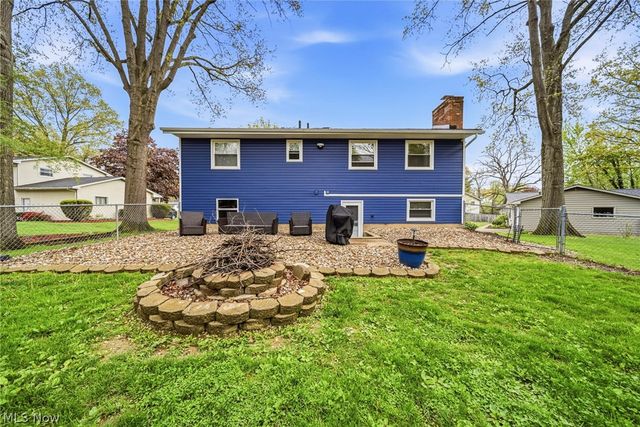 2592 Cherry Blossom Circle, Stow, OH 44224