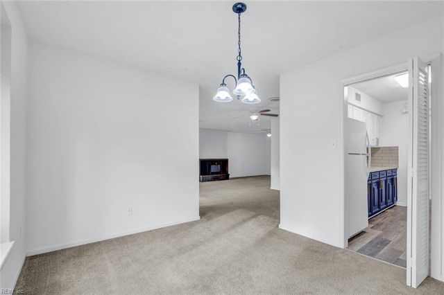376 Merrimac Trl Unit 124, Williamsburg, VA 23185
