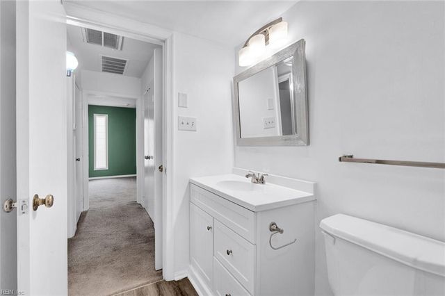 376 Merrimac Trl Unit 124, Williamsburg, VA 23185