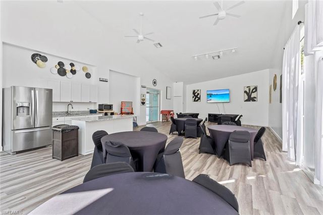 3405 Winkler AVE 204, Fort Myers, FL 33916