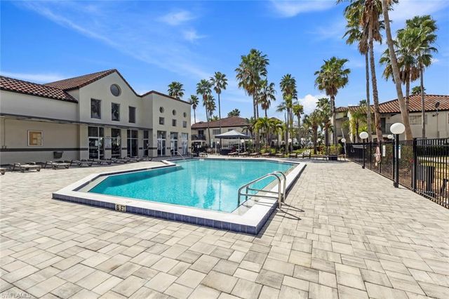 3405 Winkler AVE 204, Fort Myers, FL 33916