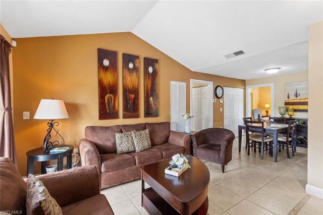 3405 Winkler AVE 204, Fort Myers, FL 33916