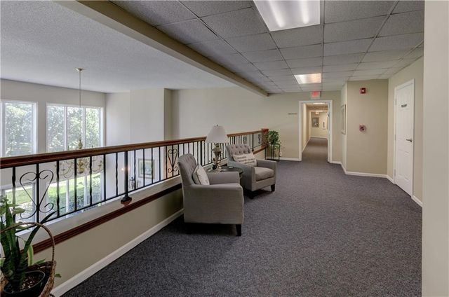 17800 E Bolger Road 303, Independence, MO 64055