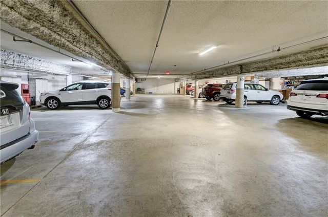 17800 E Bolger Road 303, Independence, MO 64055